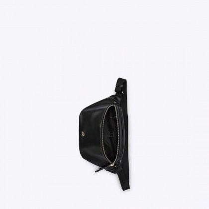 1021-0062-black4